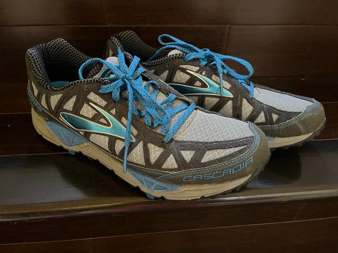Grey/Blue Adult Used Men's  Brooks Sneaker Size Men's 10.5 (W 11.5)