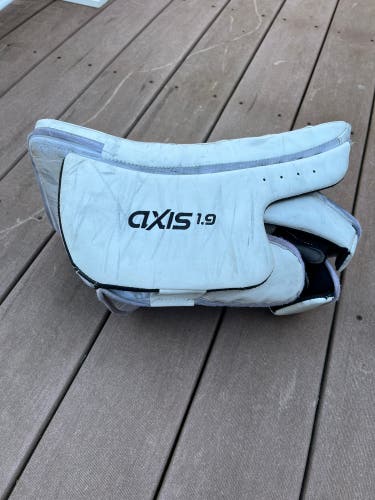 Used Full Right Axis 1.9 Blocker