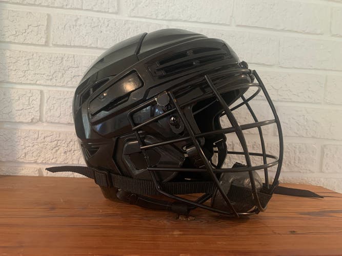 Used Medium Bauer IMS 5.0 Helmet