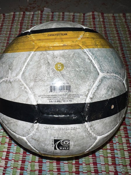 pump Geology happiness Nike Catalyst Team Soccer Ball | SidelineSwap