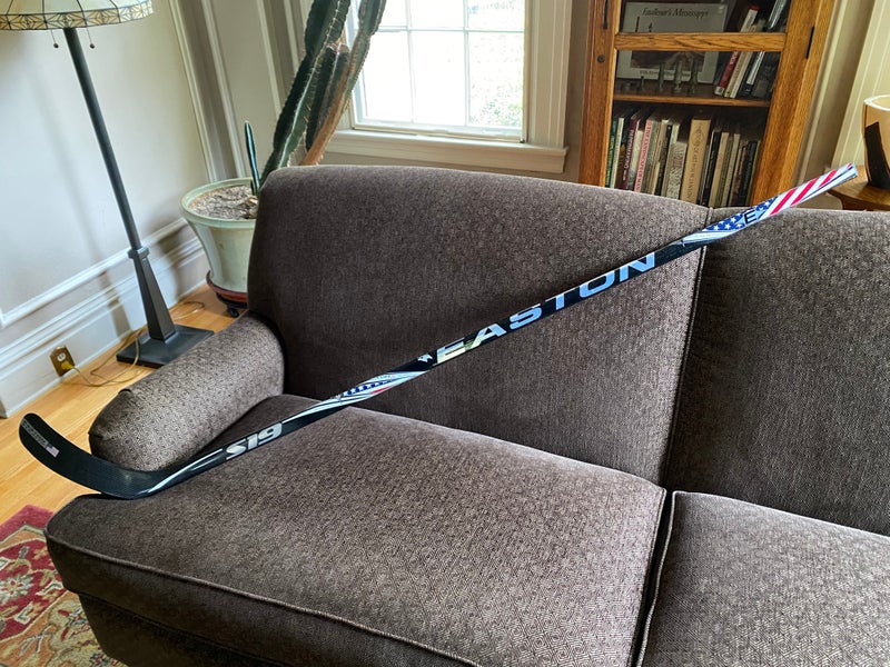 Team Canada Olympic-themed Easton Stealth Pro Stock | SidelineSwap