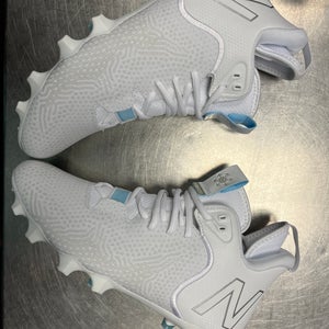White Used Molded Cleats Mid Top Freeze