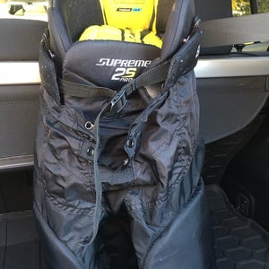 Youth Large Bauer Supreme 2s Pro Hockey Breezers