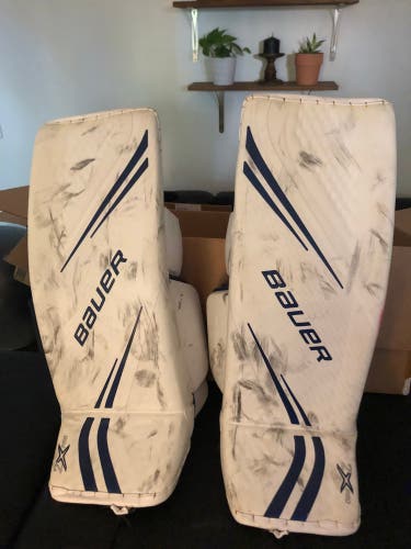 34" Bauer Pro Stock Vapor 2X Pro Goalie Leg Pads