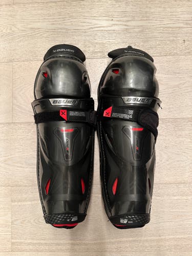 Used Bauer Vapor 3X Pro Shin Pads - Intermediate