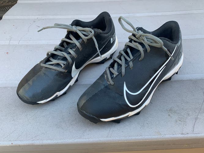Nike youth cleats