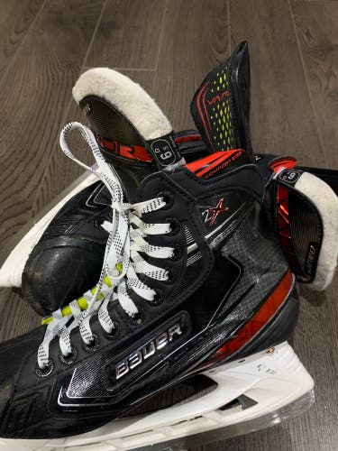 Used Bauer Regular Width  Size 6.5 Vapor 2X Hockey Skates