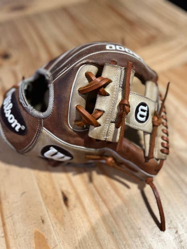Used Infield 11.5" A2000 Baseball Glove