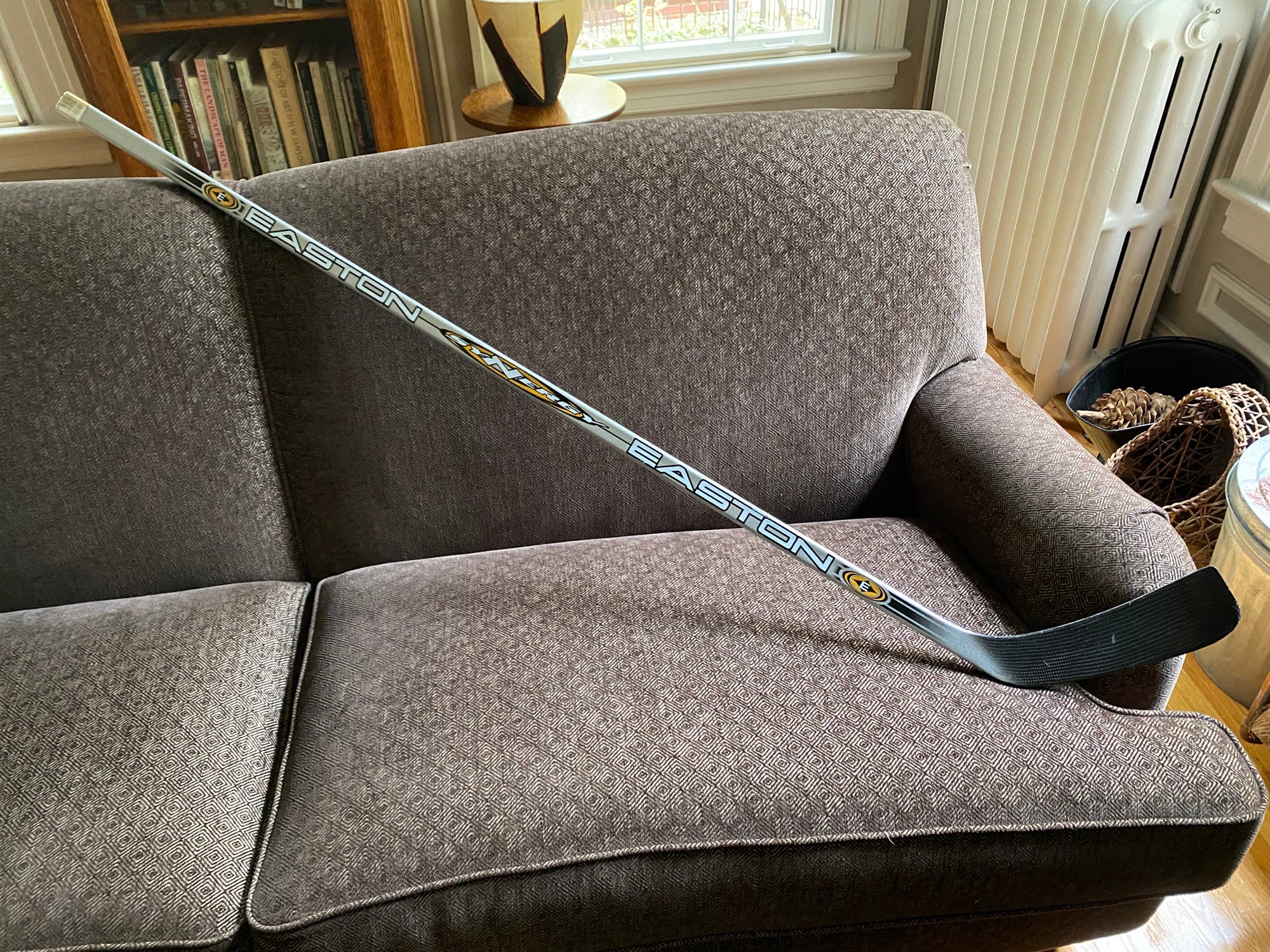 Going back in time with the classic Silver & Yellow Easton Synergy sti, Hockey