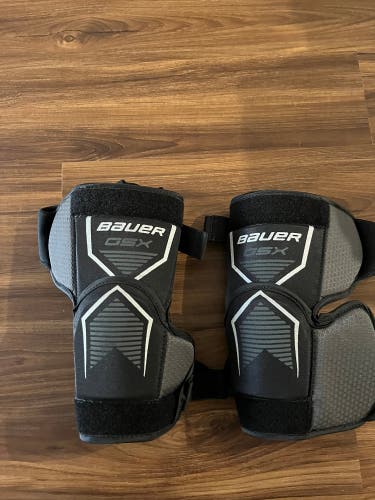 Bauer Goalie knee pads