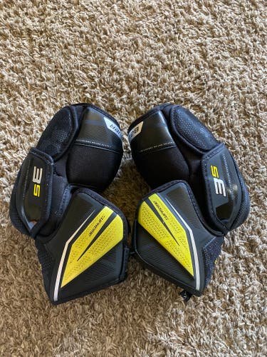 New Medium Bauer  Supreme 3S Pro Elbow Pads