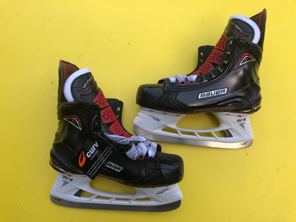 New Junior Bauer Vapor 1X Hockey Skates Regular Width Size 3.5