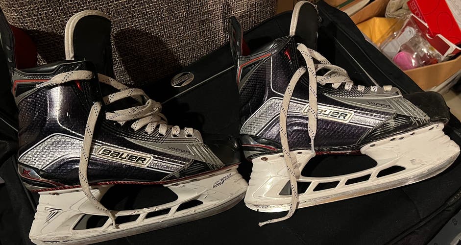 Used Bauer Wide Width Pro Stock Size 9 Vapor 1X Hockey Skates