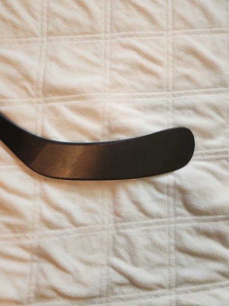 Junior Used Right Handed Bauer Vapor Matrix Hockey Stick P92