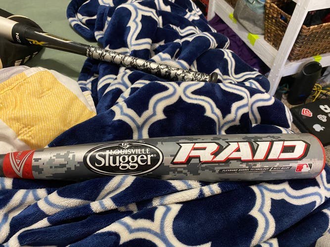 Composite (-3) 30 oz 33" Raid Bat