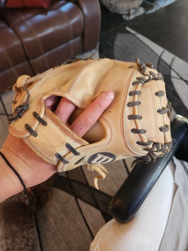 Used Wilson Right Hand Throw Catcher's A2000 Baseball Glove 33"