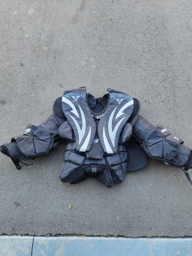 Used Large Vaughn Velocity V5 Goalie Chest Protector