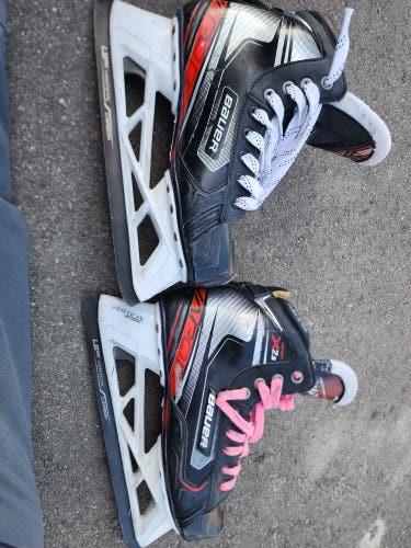 Senior Used Bauer Vapor X2.9 Hockey Goalie Skates Regular Width Size 8.5