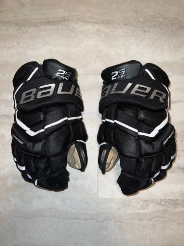Bauer 13" Supreme 2S Pro Gloves