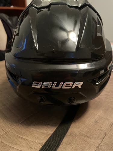 Used Medium Bauer Pro Stock Re-Akt Helmet