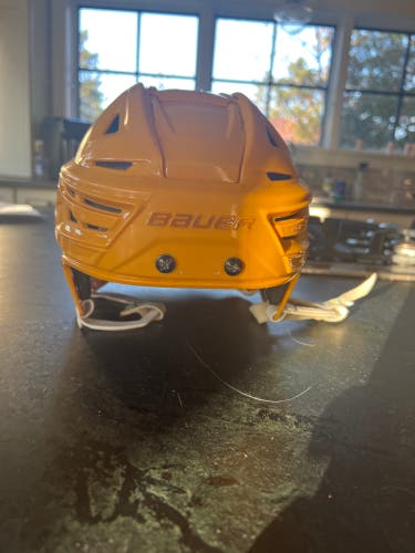 Used Large Bauer  Re-Akt 150 Helmet