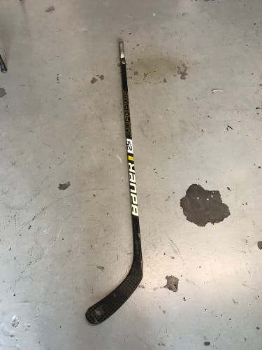 Senior Right Handed P92 Supreme 2S Pro Hockey Stick