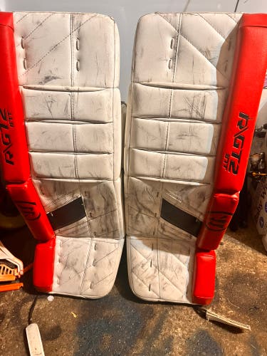 30" Warrior  Ritual GT2 Goalie Leg Pads