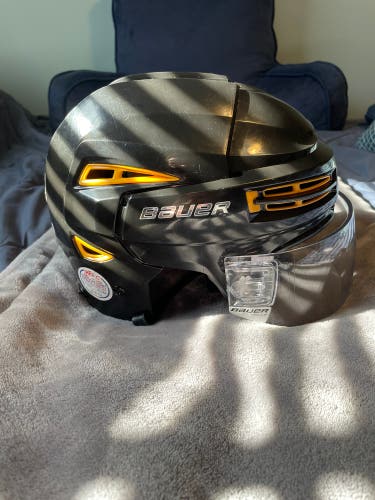 Used Large Bauer  Re-Akt 100 Helmet + Bauer Pro-Clip + Replacement Lens