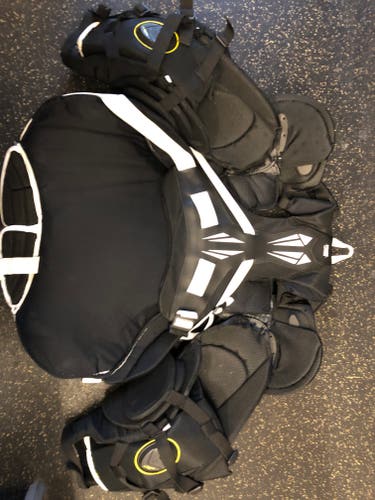 Used Bauer 1s Lg Goalie Body Armour