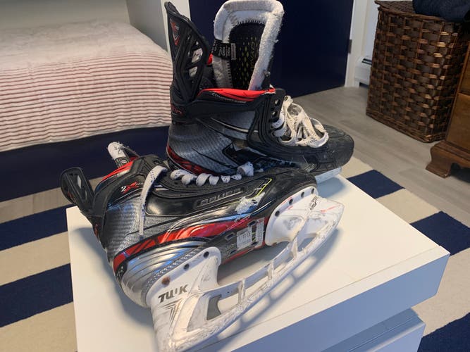 Senior Used Bauer Vapor 2X Pro Hockey Skates Regular Width Size 8