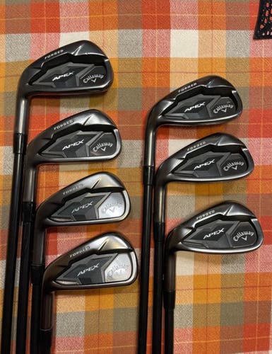 Callaway Apex Forged Smoke CF19 4-PW Left Hand Iron Set *BROKEN 8 IRON*