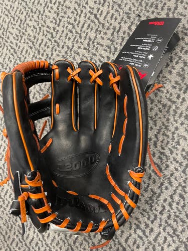 Wilson A2000 11.5” right hand throw glove