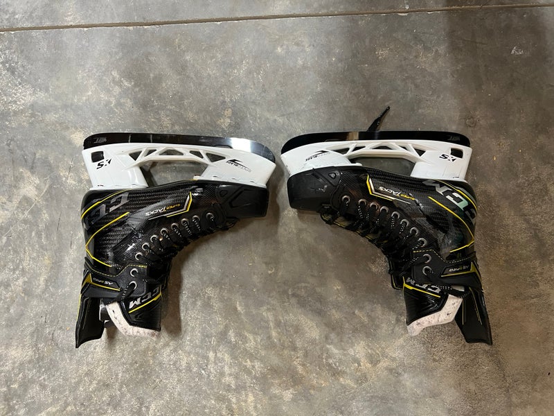 Used CCM Regular Width Size 7 Super Tacks AS3 Hockey Skates