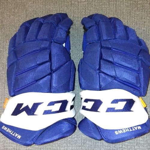 Toronto Maple Leafs Auston Matthews 2019-20 Game Used Gloves