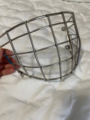 New Bauer NME 8 Goalie Mask