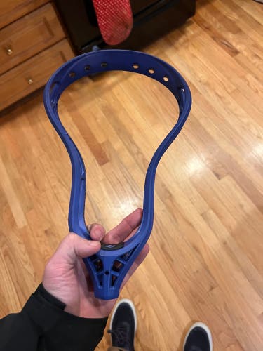 Used Attack & Midfield StringKing Mark 2V Head