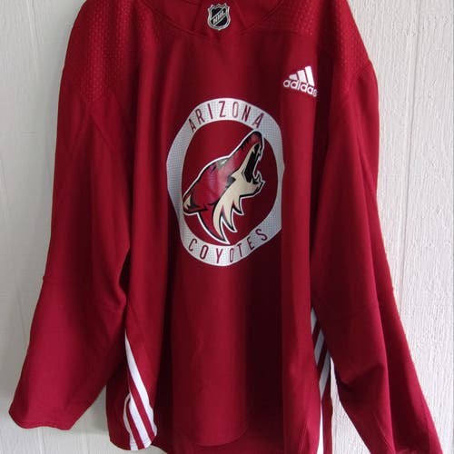 Arizona Coyotes unused red Adidas #40 practice jersey with coyote head logo (size 58)