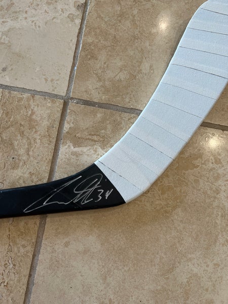 Lot Detail - Joe Thornton San Jose Sharks Autographed Game Used CCM Vector  Hockey Stick
