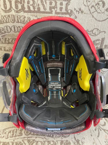 Used Small Bauer  Re-Akt 200 Helmet
