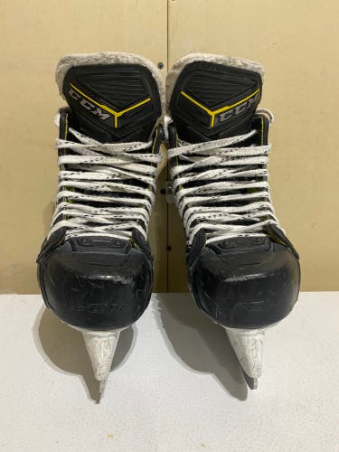 Used CCM Regular Width Size 4 Super Tacks AS3 Hockey Skates