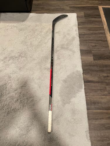 Senior Left Hand P28 Pro Stock Nexus 2N Pro XL Hockey Stick
