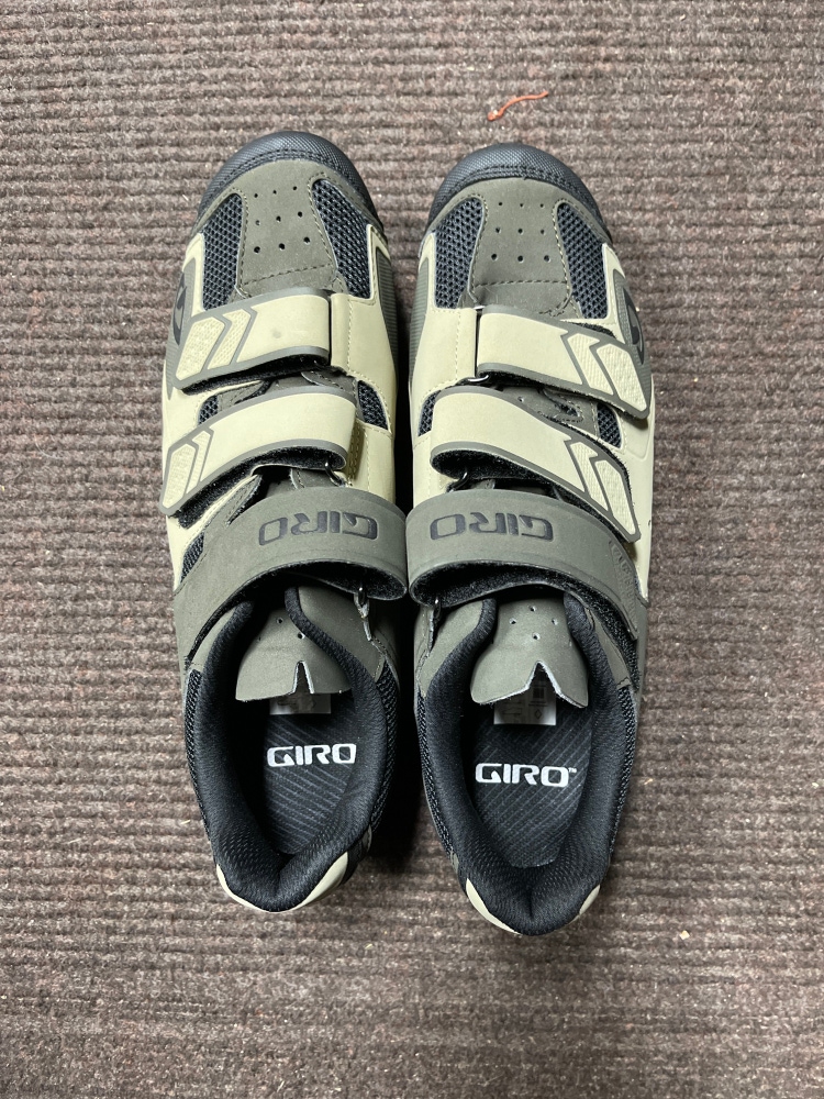 Men's Size 9.5 Giro  Carbide Bike Shoes