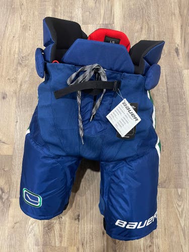 Bauer Vapor pro stock hockey pants large Vancouver Canucks