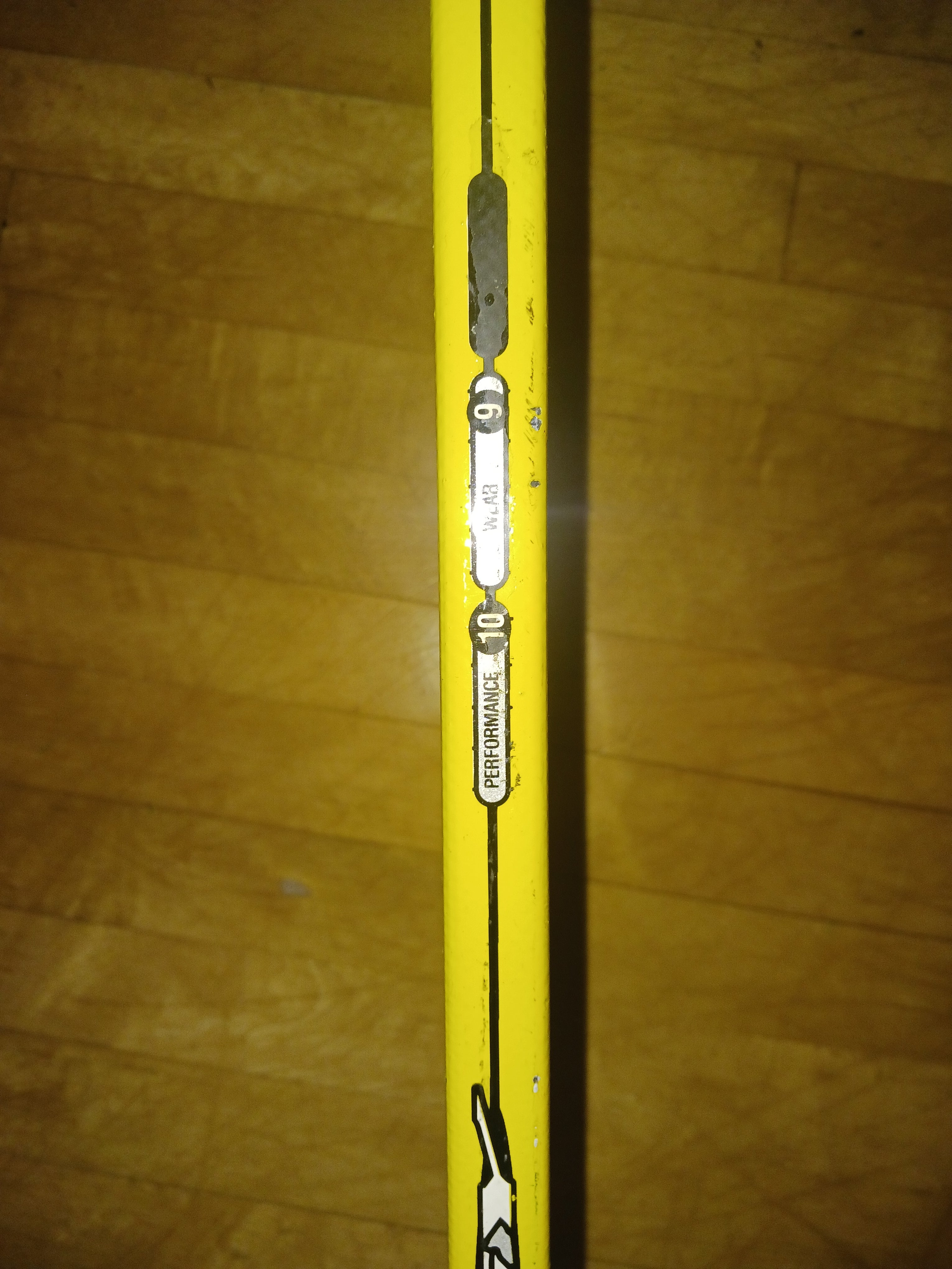 yellow easton synergy hockey stick