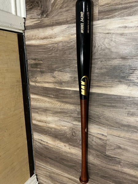 New Max Bats (-3) 32 oz 34" Bat