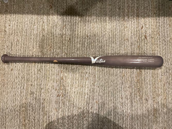 New Victus (-3) 31 oz 33.5" Bat