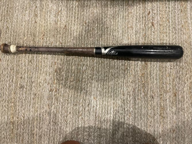 Used Victus (-3) 31 oz 33" Bat