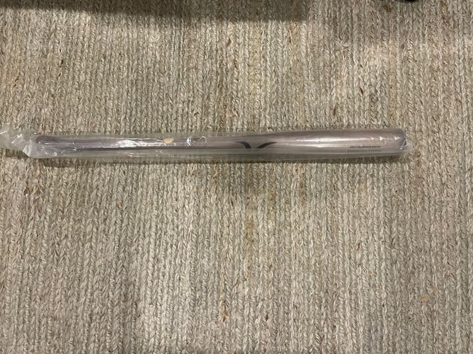 New Victus (-3) 31 oz 33.5" Bat