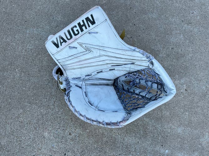 Vaughn Velocity V9 Glove