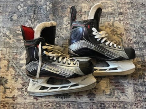 Senior New Bauer Vapor 1X Hockey Skates Regular Width *Pro Stock* Size 10